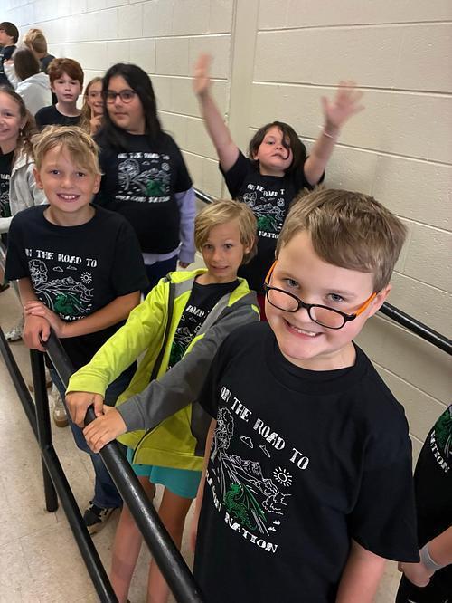 Moving on up to fifth grade! 🎓✨  Our fourth graders visited Jasper Middle School yesterday for a tour and got an exciting glimpse of what’s ahead next year!  A big thank you to Hill City PTO for providing a wonderful picnic lunch for our students at Lee Newton Park.
