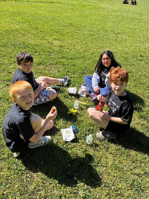Moving on up to fifth grade! 🎓✨  Our fourth graders visited Jasper Middle School yesterday for a tour and got an exciting glimpse of what’s ahead next year!  A big thank you to Hill City PTO for providing a wonderful picnic lunch for our students at Lee Newton Park.