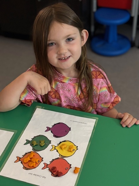 Mrs. Anderson’s Pre-K students had an ocean of fun this week! They sorted, counted, and created patterns using Play-Doh and Goldfish!