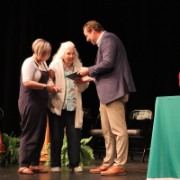 Jo Edna Niblett receiving honorary diploma