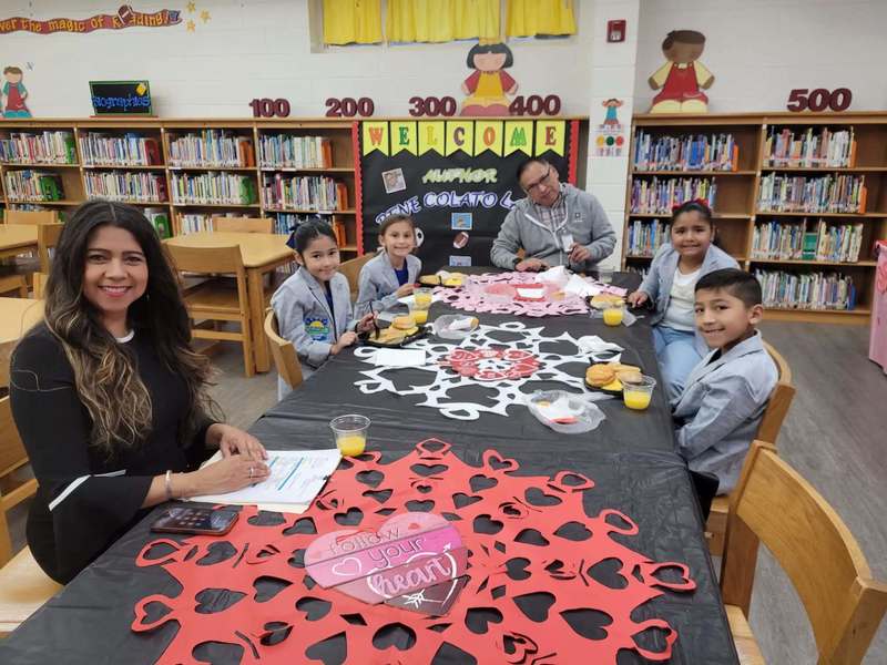 Breakfast with René Colato Laínez