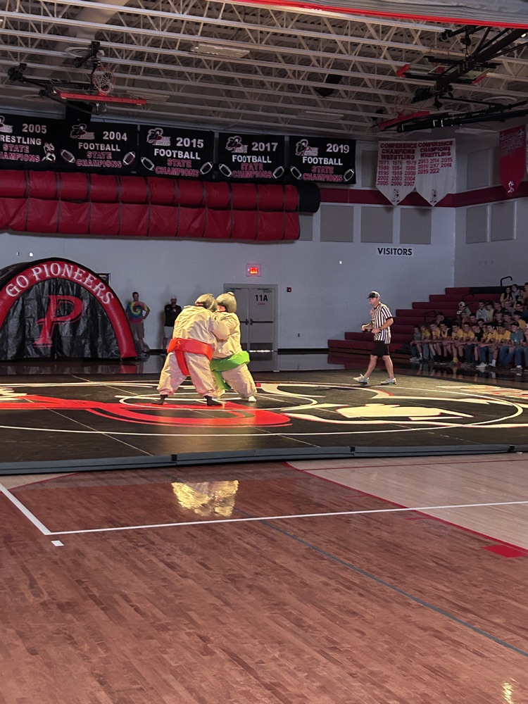 wrestlers in MAC