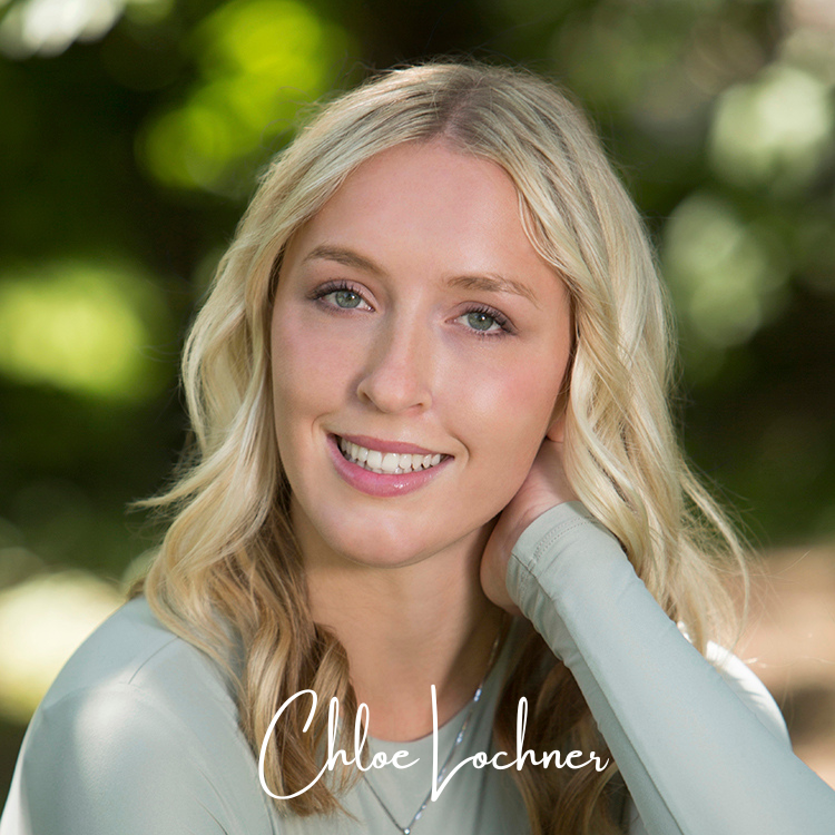 Chloe Lochner senior photo