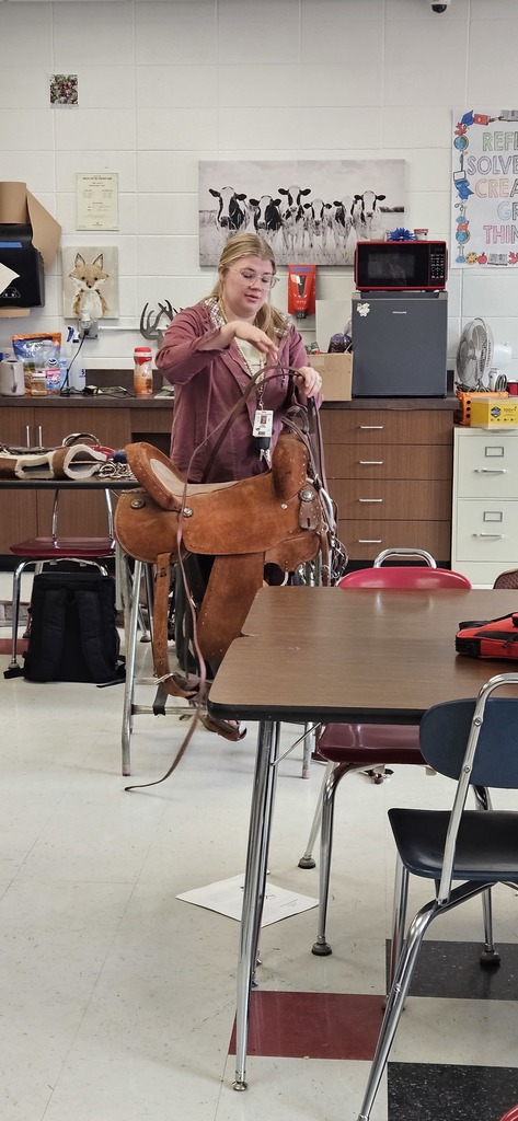 Jess Walcheski showing her saddle