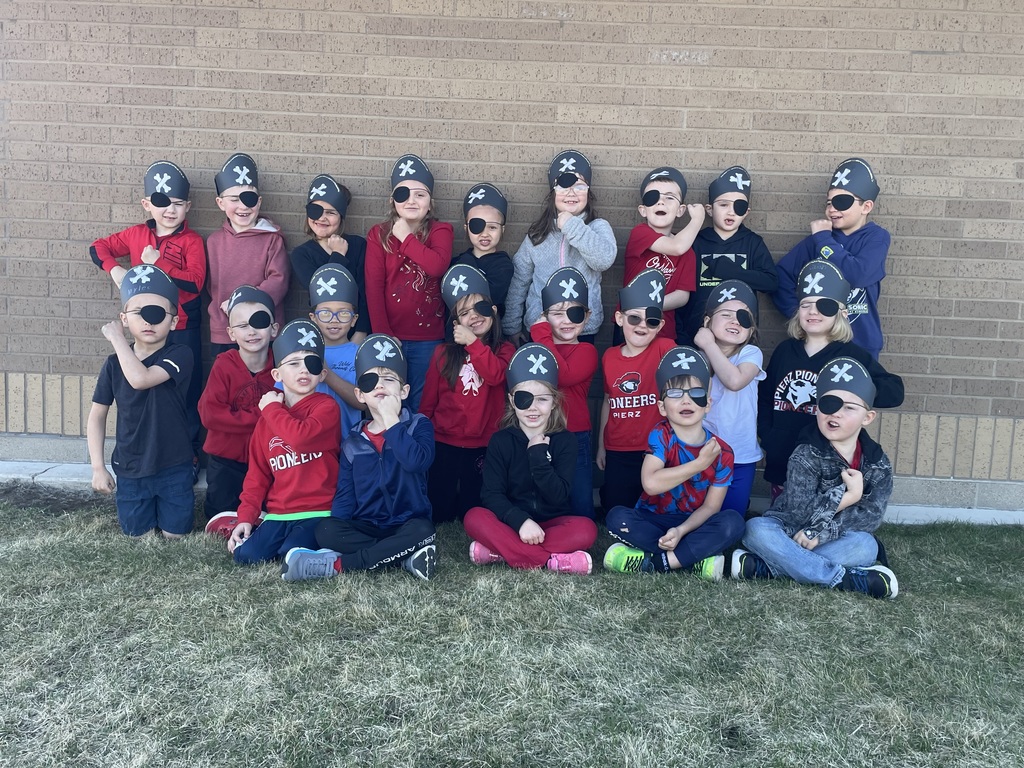 class photo with pirate attire