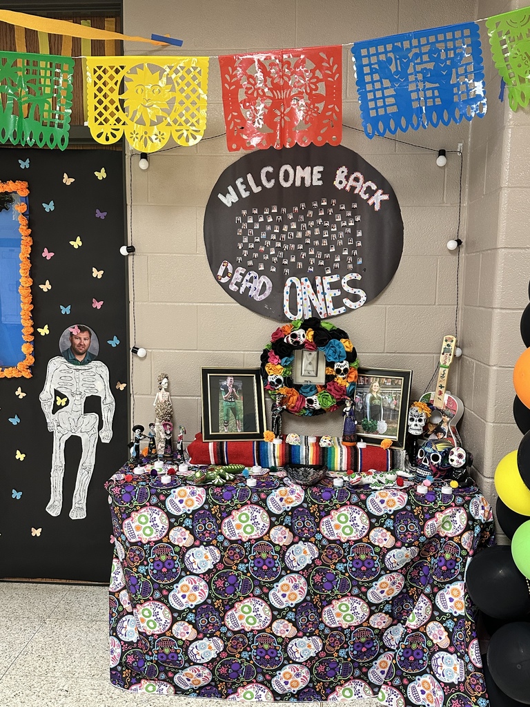 decorated hallways for homecoming