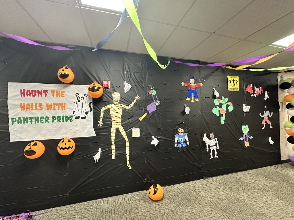 decorated hallways for homecoming