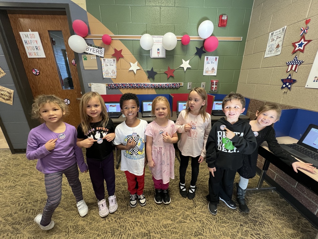 Student voting on ice cream flavors