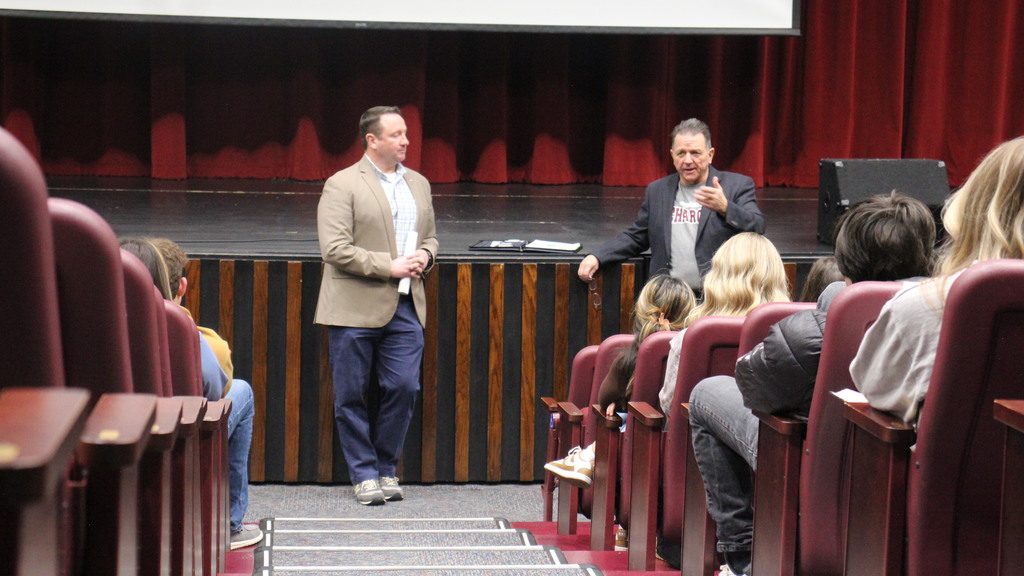 Both Senators talking to students