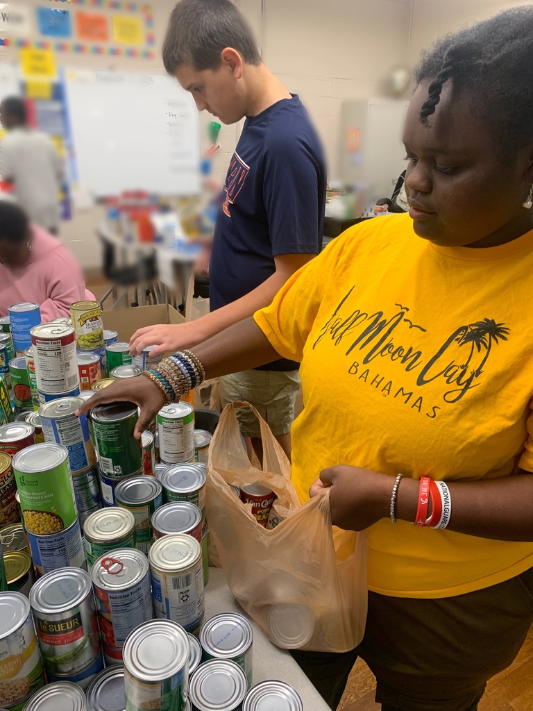 patriots pack the pantry