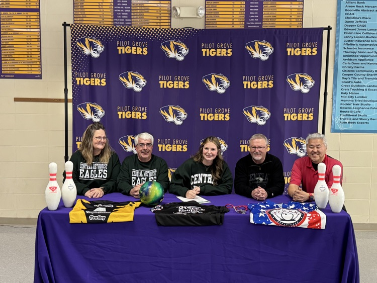 Grace Reuter Signs with CMU