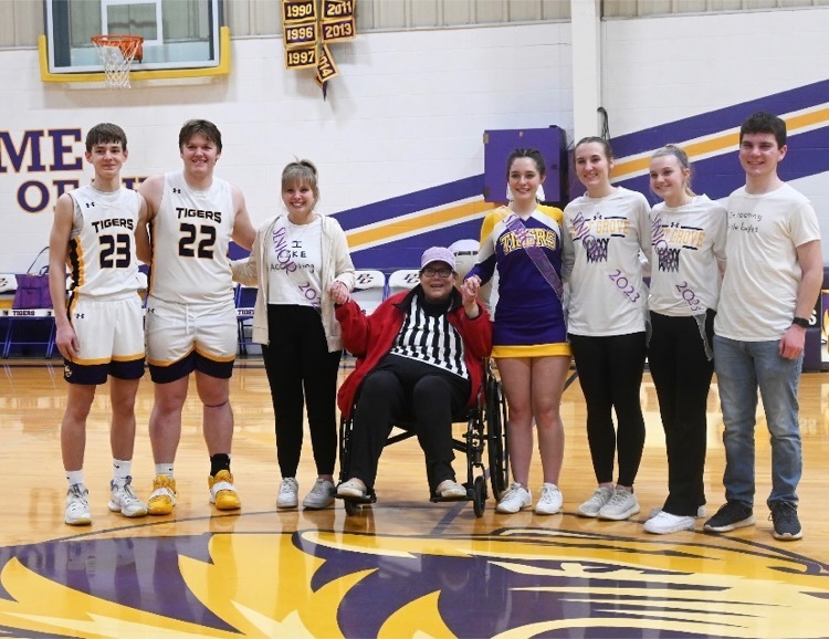 seniors with Kim