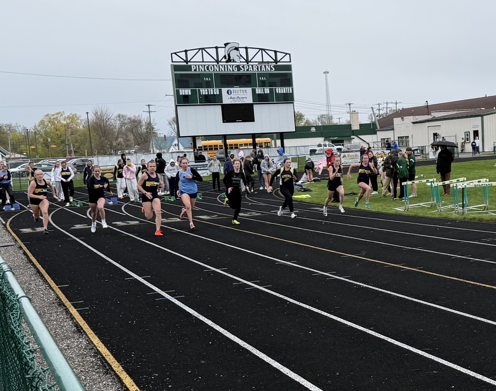 Girls on the track sprinting