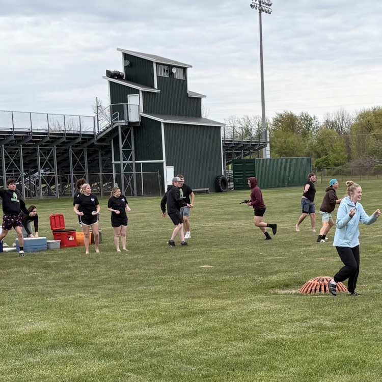 seniors throw water balloons