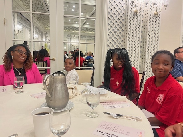 PBSD students at breakfast