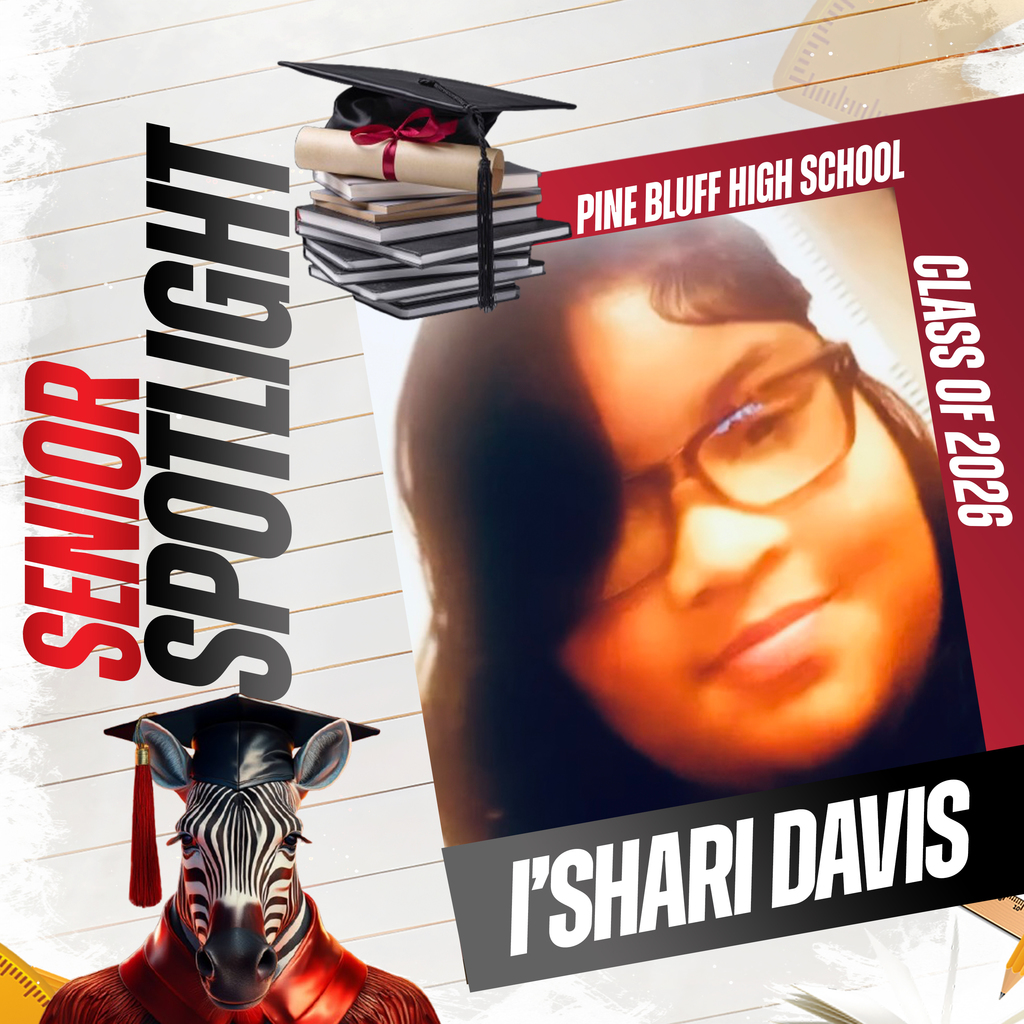 Senior Spotlight for I'Shari Davis, Class of 2026, featuring a photo, graduation cap, and books.