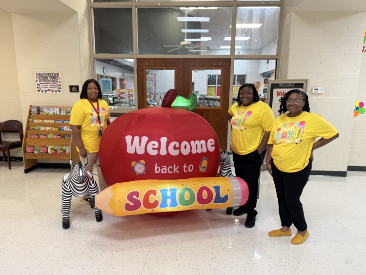 The second grade team is ready.