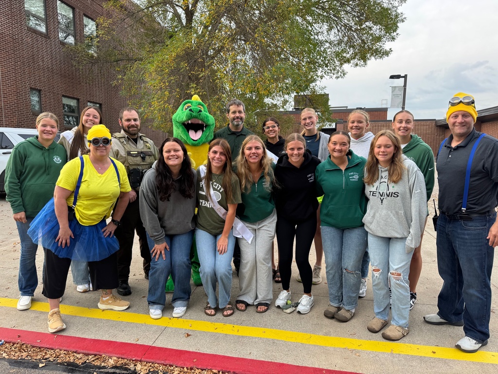 Dragon Tennis welcomed elementary students during Minion Day for Homecoming 2025