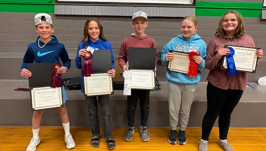 Prizes were awarded for 1st, 2nd & 3rd Prizes along with a staff choice and student choice winner. 