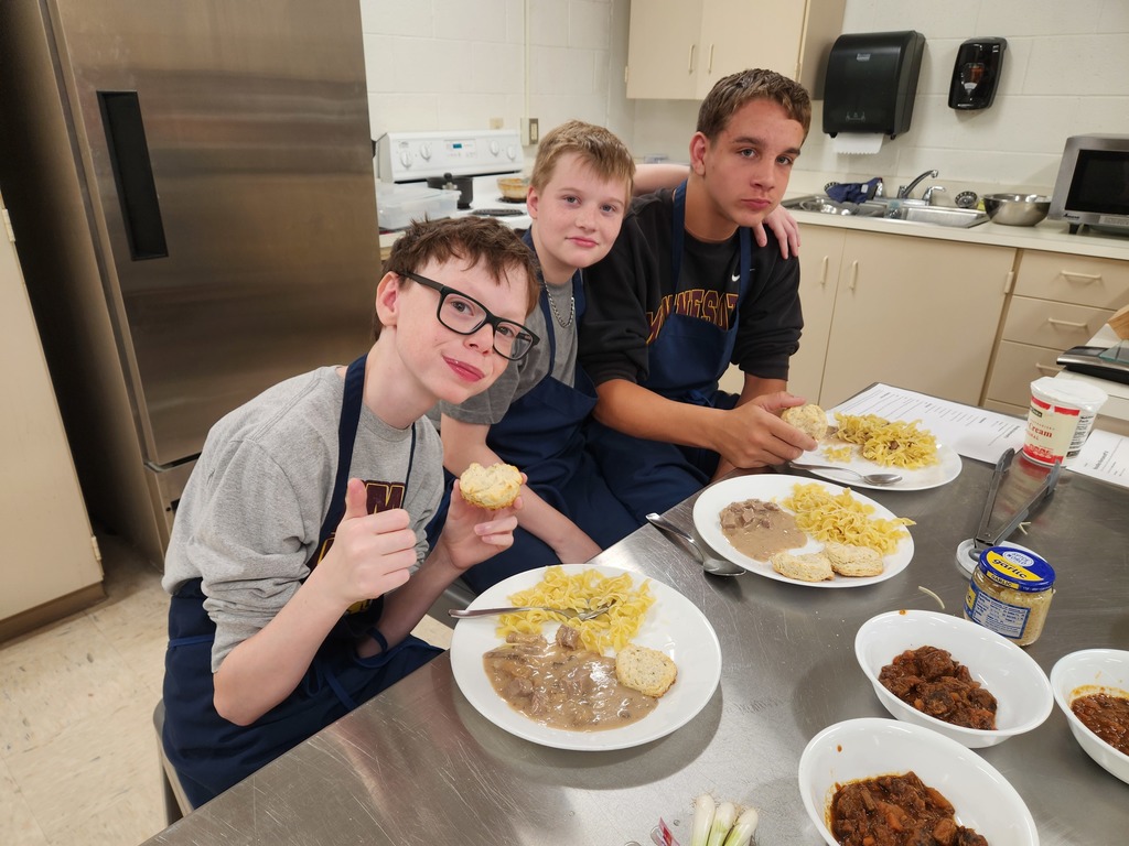 kids with food