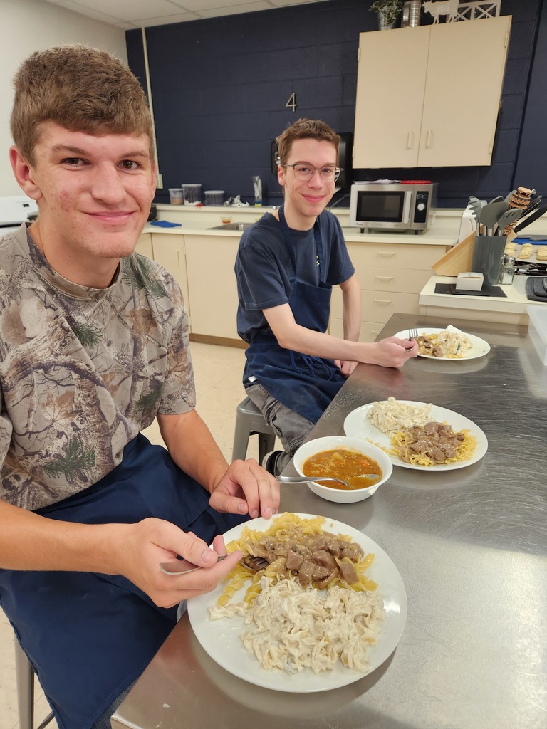 kids with food