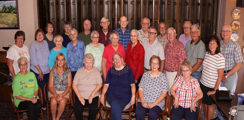 picture of retirees