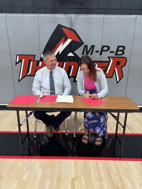 Amanda Berg - Elementary Secretary