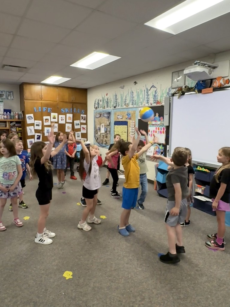 Kindergarten sphere game