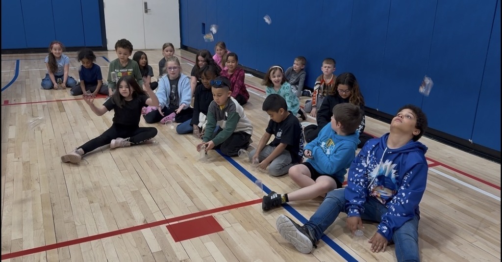 Students participating in stem activities 