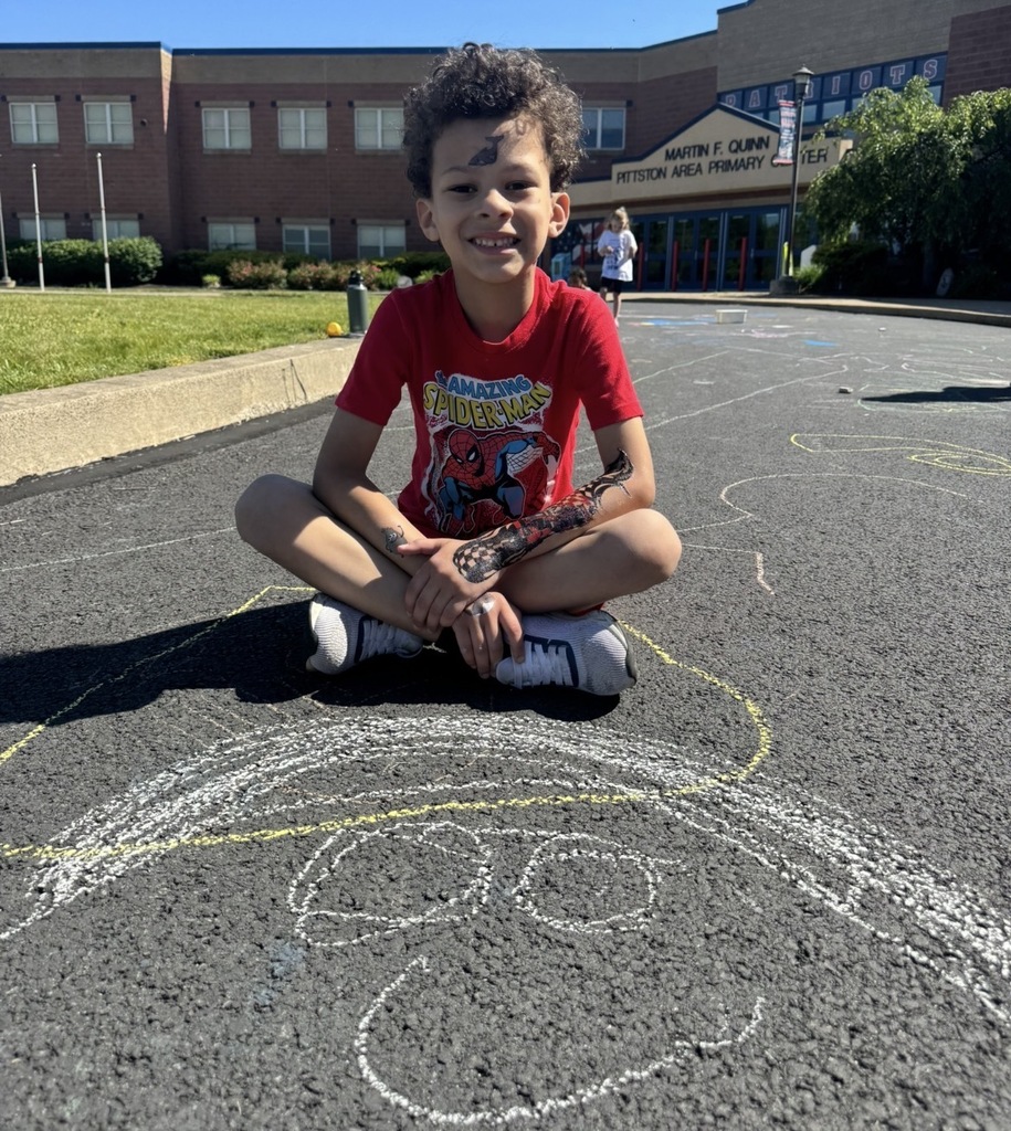 Students with their art