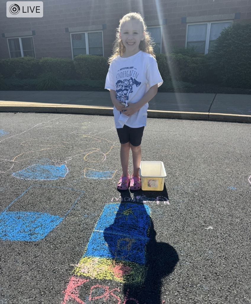 Students with their art