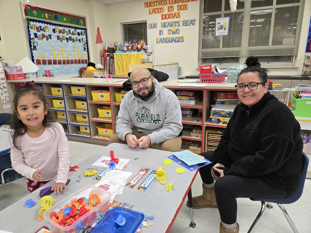 BMLC students and families enjoy STEAM Night