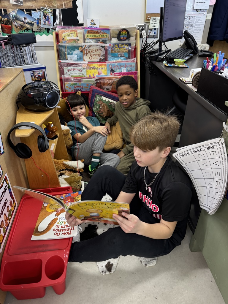 Wallin Oaks ES fifth graders read to BMLC preschoolers at WOES.