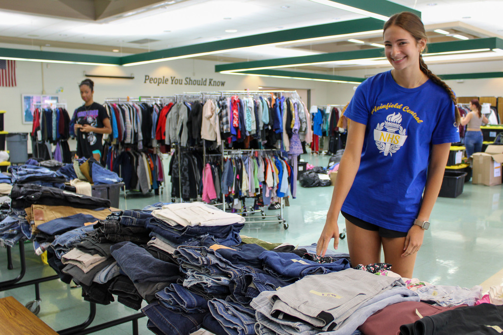 high school girl organize clothes