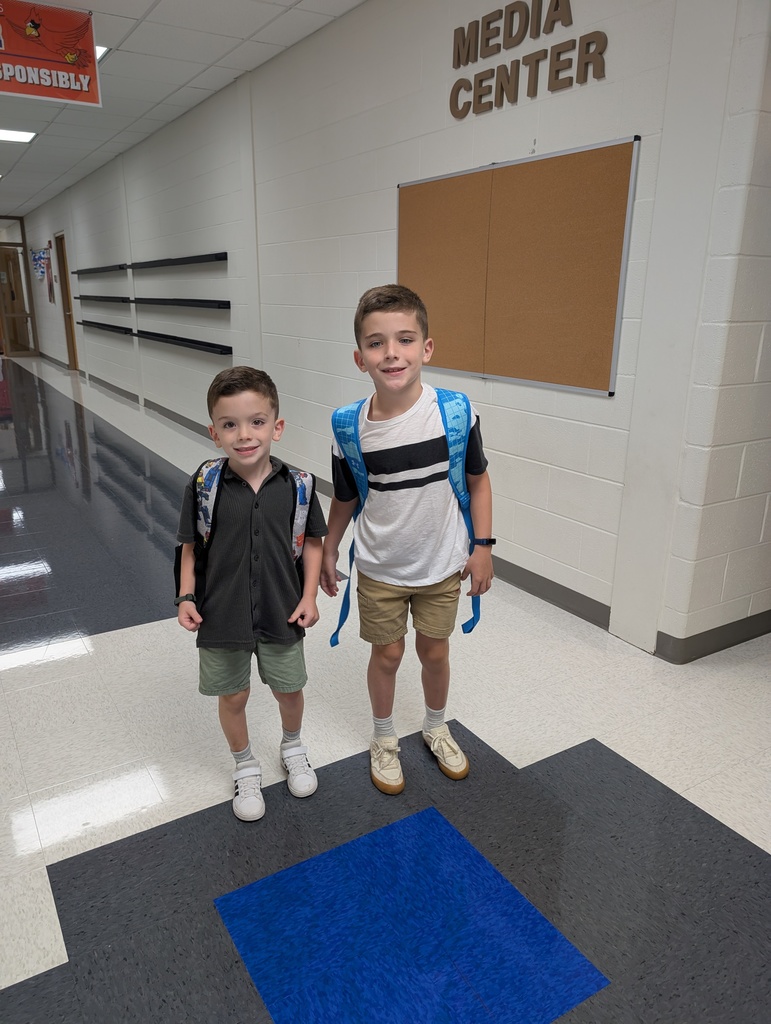 students arriving to school on the first day