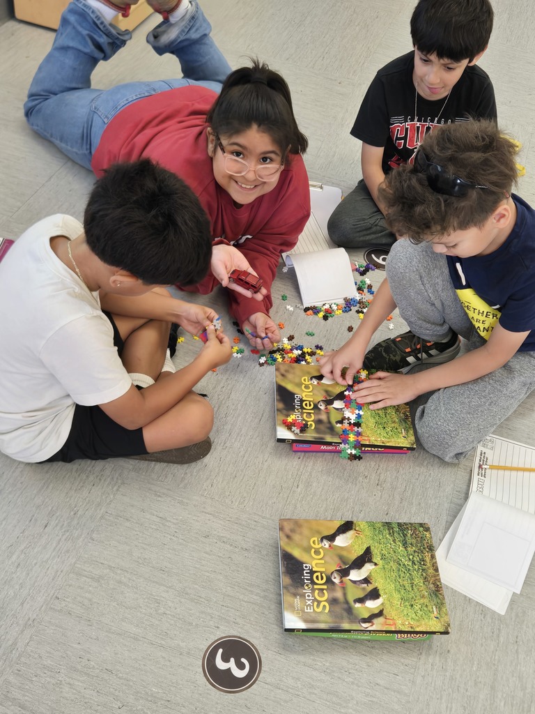 Wons 3rd Grade Class build bridges