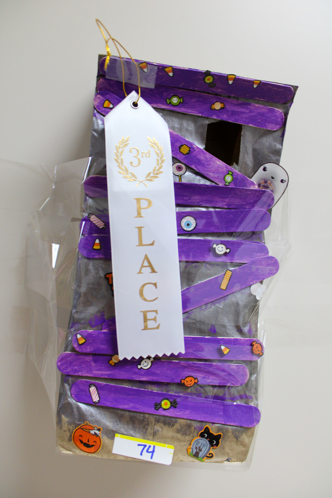 Red Ribbon haunted house