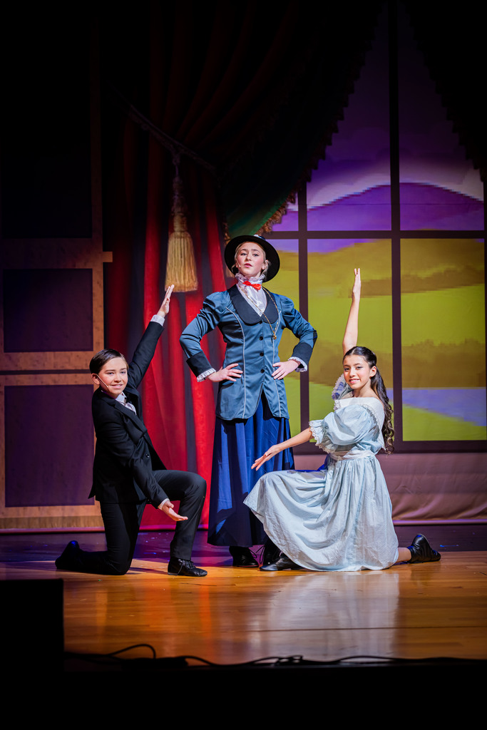 Mary Poppins Jr cast performing on stage