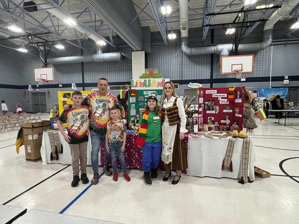 Eagle Pointe ES cultural fair