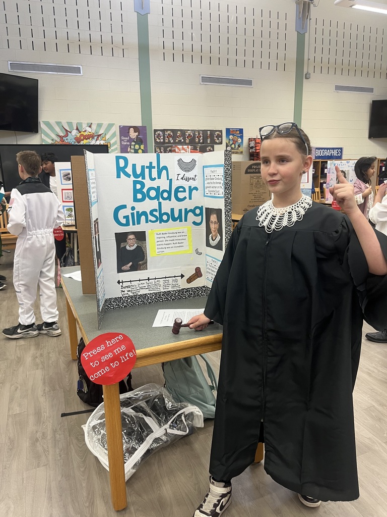 Eichelber ES students portraying their influencial person at the wax museum