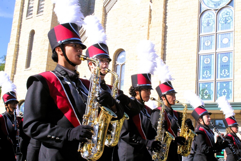 PNHS band marching