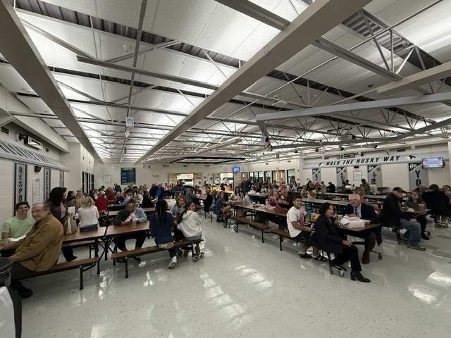 Grandparents or loved ones have lunch with their students 