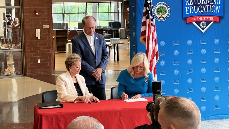 USDOE/IDOE/Gov Braun Announcement Photo