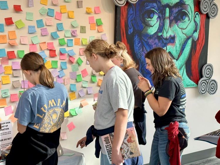 picture of middle school students at art prize