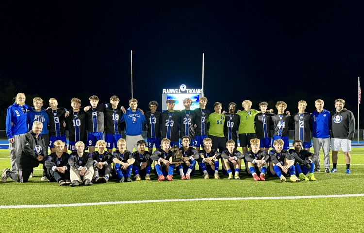 group picture of the varsity soccer team