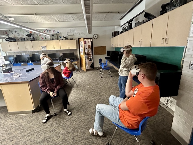 picture of phs students wearing VR headsets