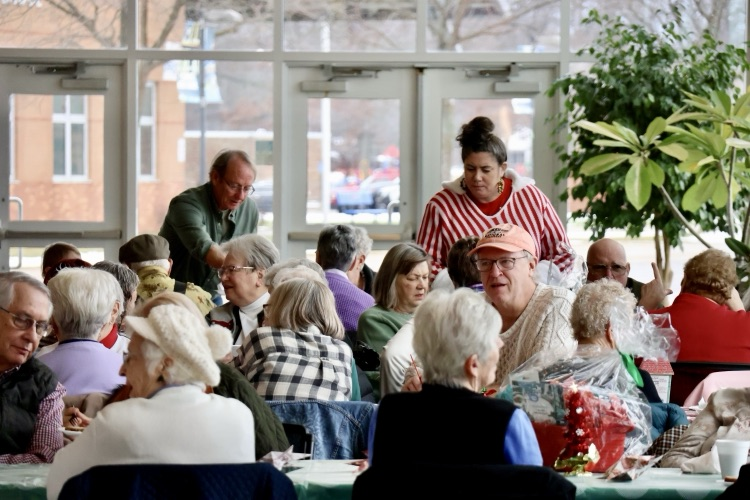 picture of lifelong learners at their holiday brunch 