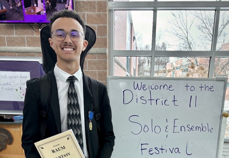 picture of phs student at band competition