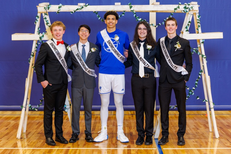 picture of Snowcoming king court