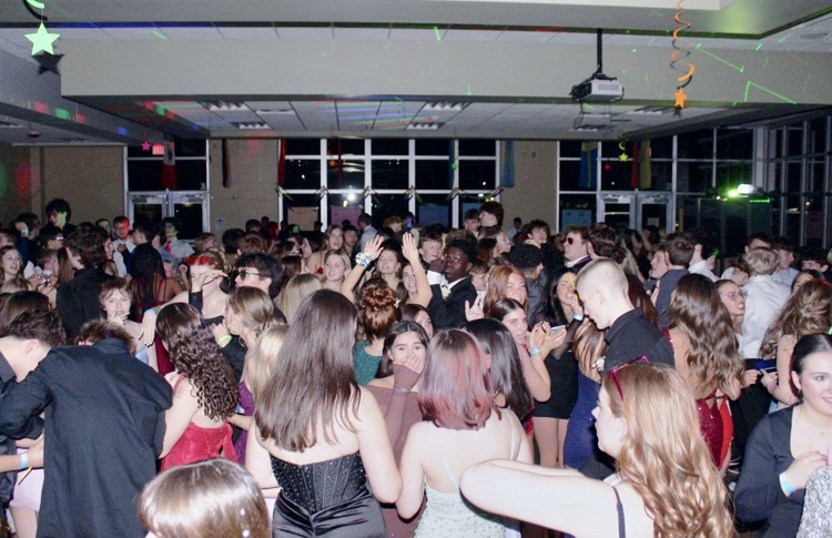 picture from Snowcoming Dance